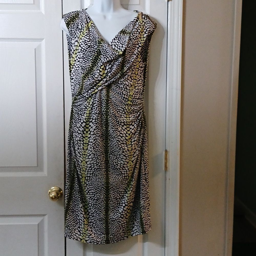 Chaus New York Sleeveless Scoop Neck Knee Length back white yellow dress Sz M